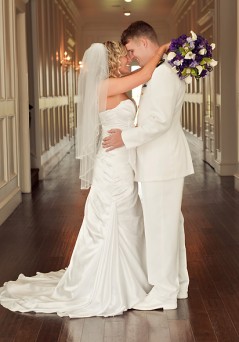 spring wedding at The Milestone by Dallas Wedding photographers cindy and saylor