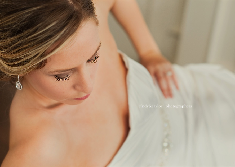 themilestonebridal_12 old hollywood style bridal portrait by Allen Wedding photographers cindy and saylor