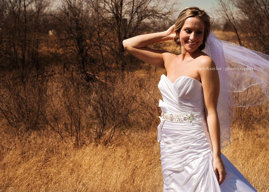 themilestonebridal_8 outdoor bridal portraits in denton texas by plano wedding photographers Cindy and Saylor