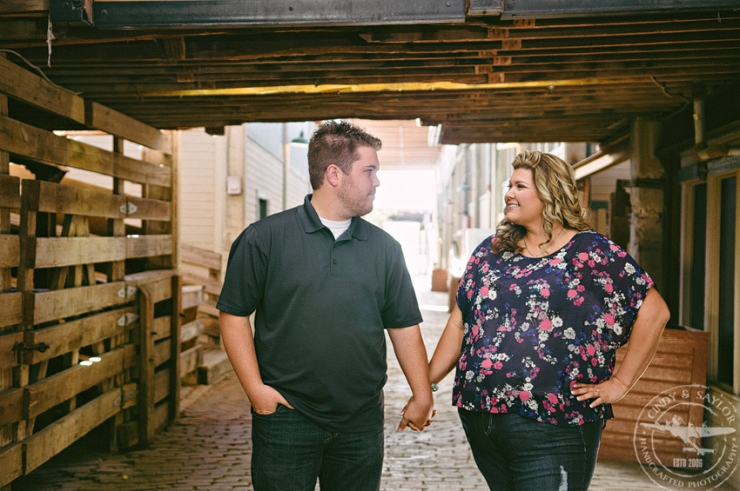 forth worth stockyard engagement session by plano photographer cindy and saylor