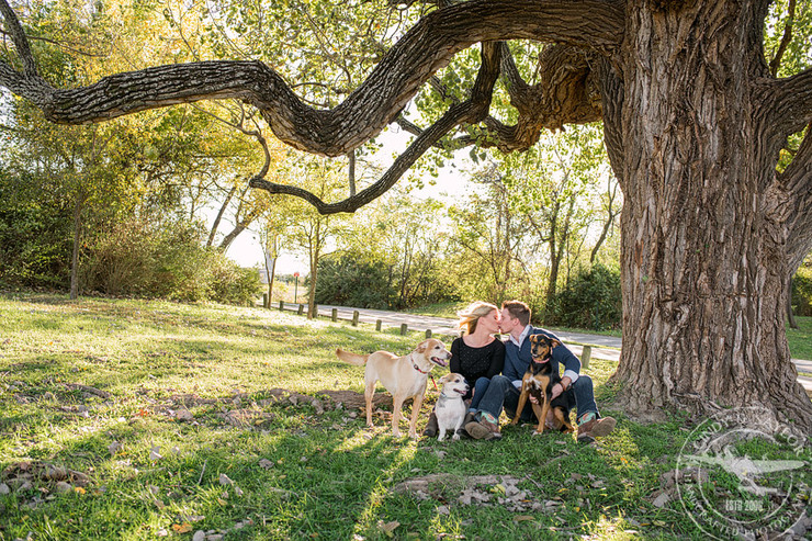 white rock lake sunset engagement session | photos by cindy and saylor